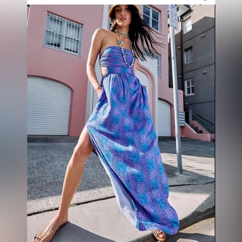 Free People Peyton Blue and Pink Strapless
Maxi Dress
NWOT
Size L